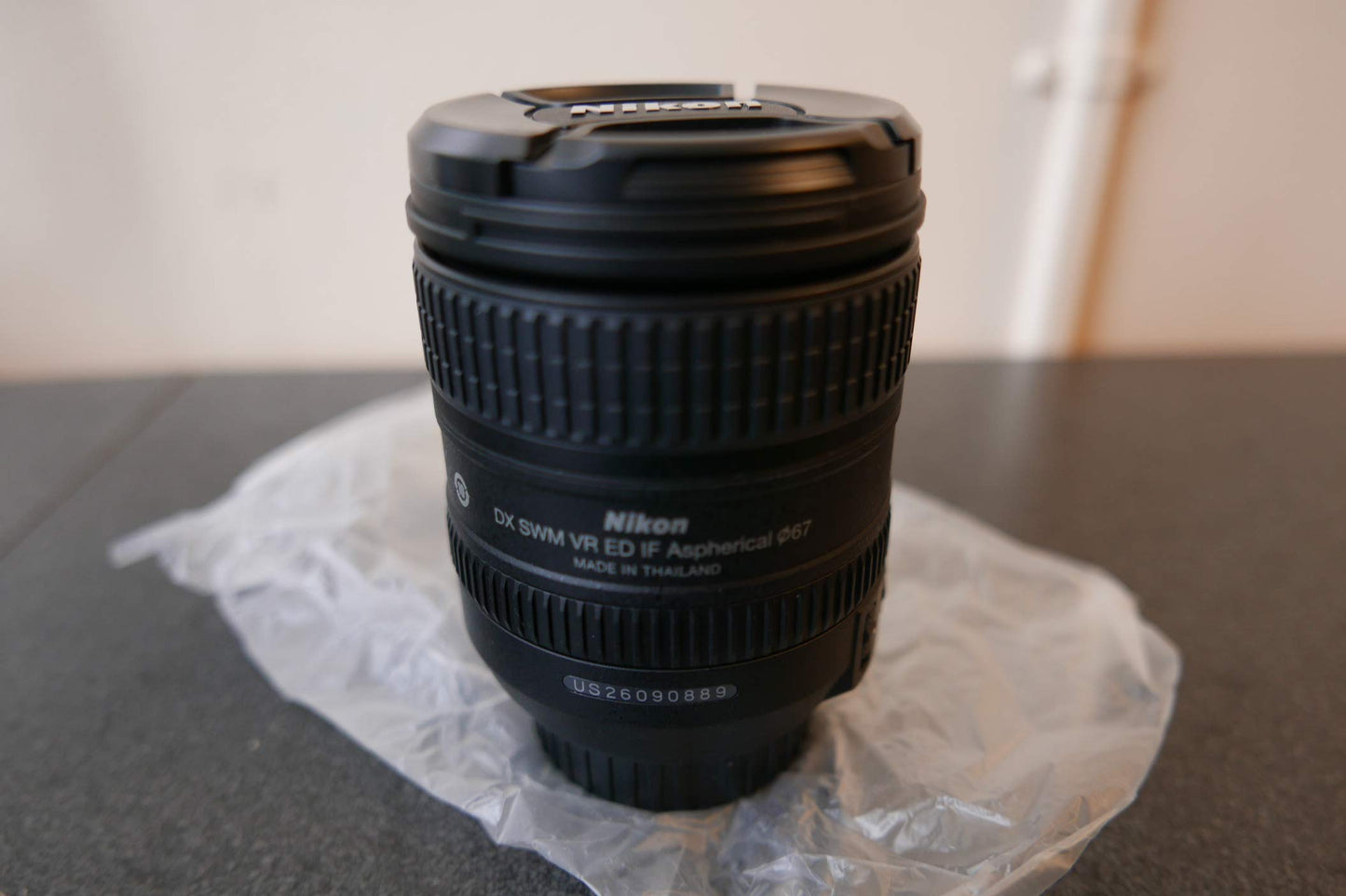 Standard Zoom Lens with 16–85mm Range, Vibration Reduction & Autofocus for DSLR Cameras